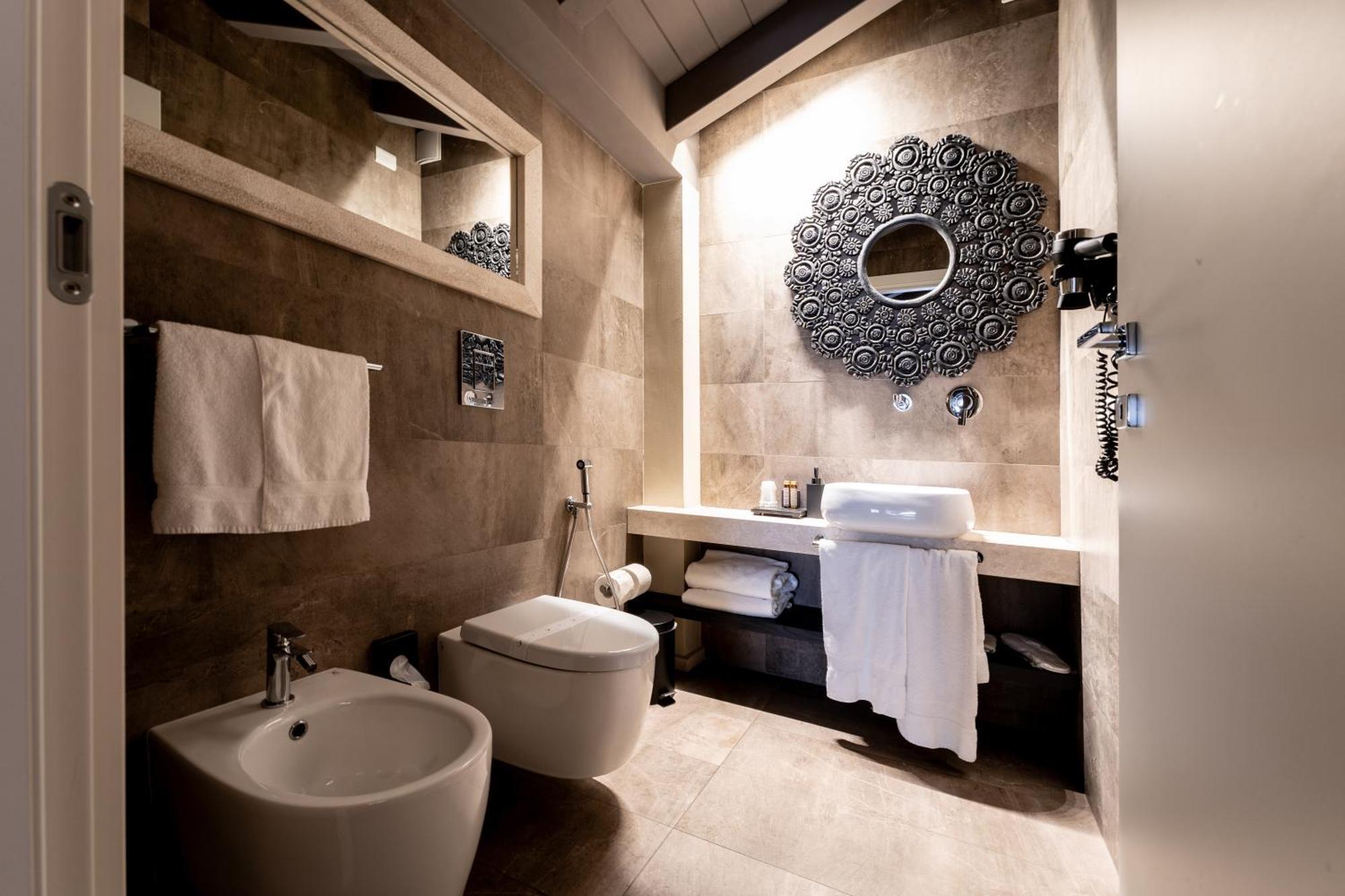 Neko Boutique Hotel Cagliari Esterno foto