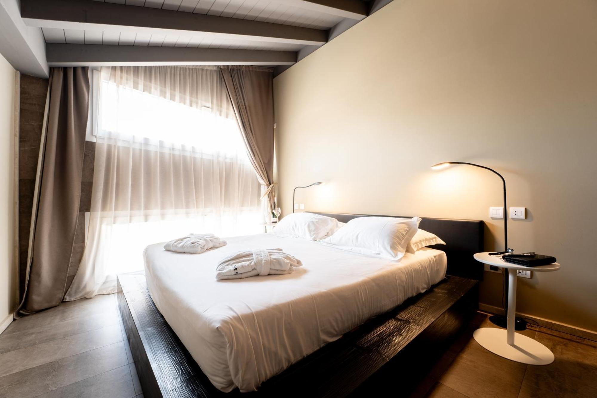 Neko Boutique Hotel Cagliari Camera foto